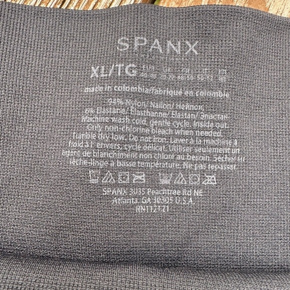 Spanx Look At Me Now Camo Leggings - Picture 4 of 5